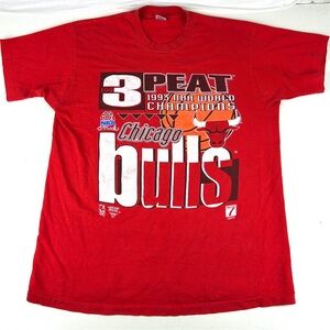 Vintage Chicago Bulls T Shirt Mens Large Logo 7 USA 3 Peat 1993 NBA Champions
